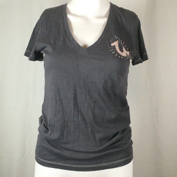 True Religion T-Shirt Womens Sz XS Gray Pink Cotton V-Neck Logo Studs‎ Logo Cali - Picture 1 of 9